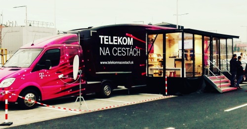 Magentový Telekom kamión u nás v Terminali!!!